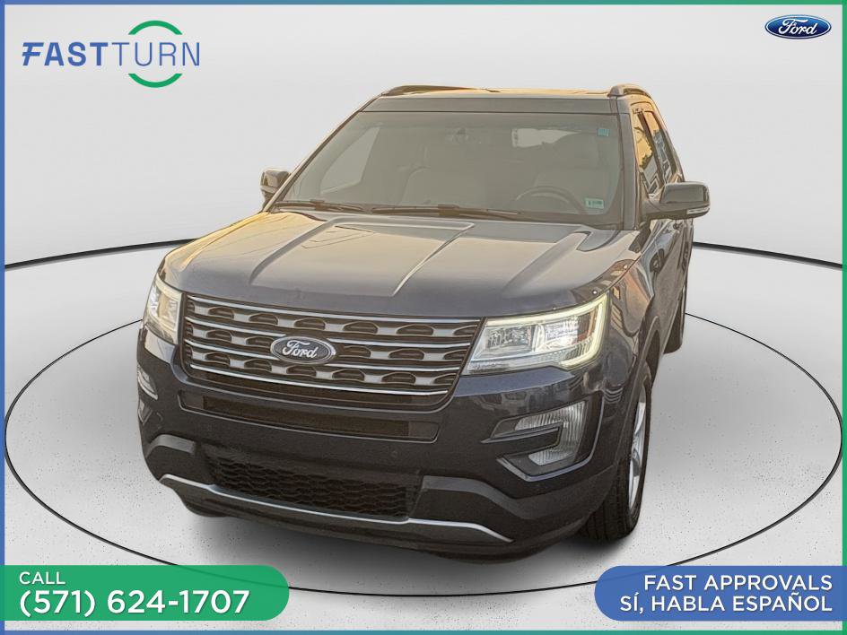 Used 2017 Ford Explorer XLT w/ Equipment Group 202A image 2