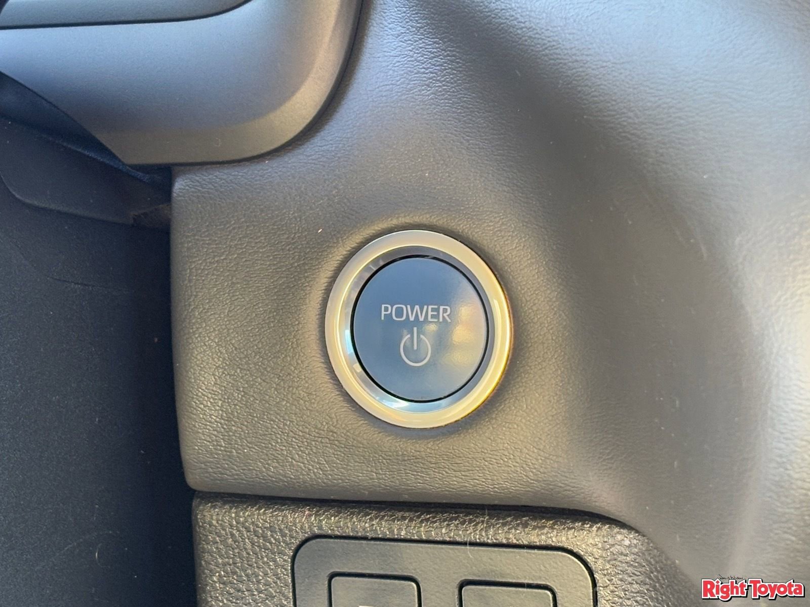 Certified 2023 Toyota Sequoia Platinum image 28