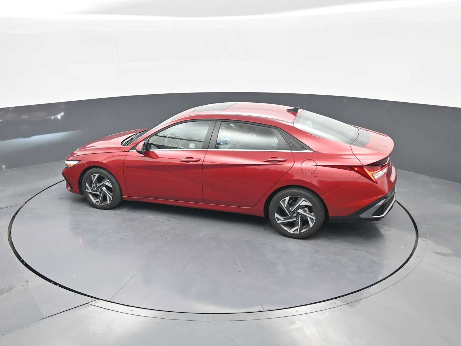 Used 2025 Hyundai Elantra Limited FWD image 37