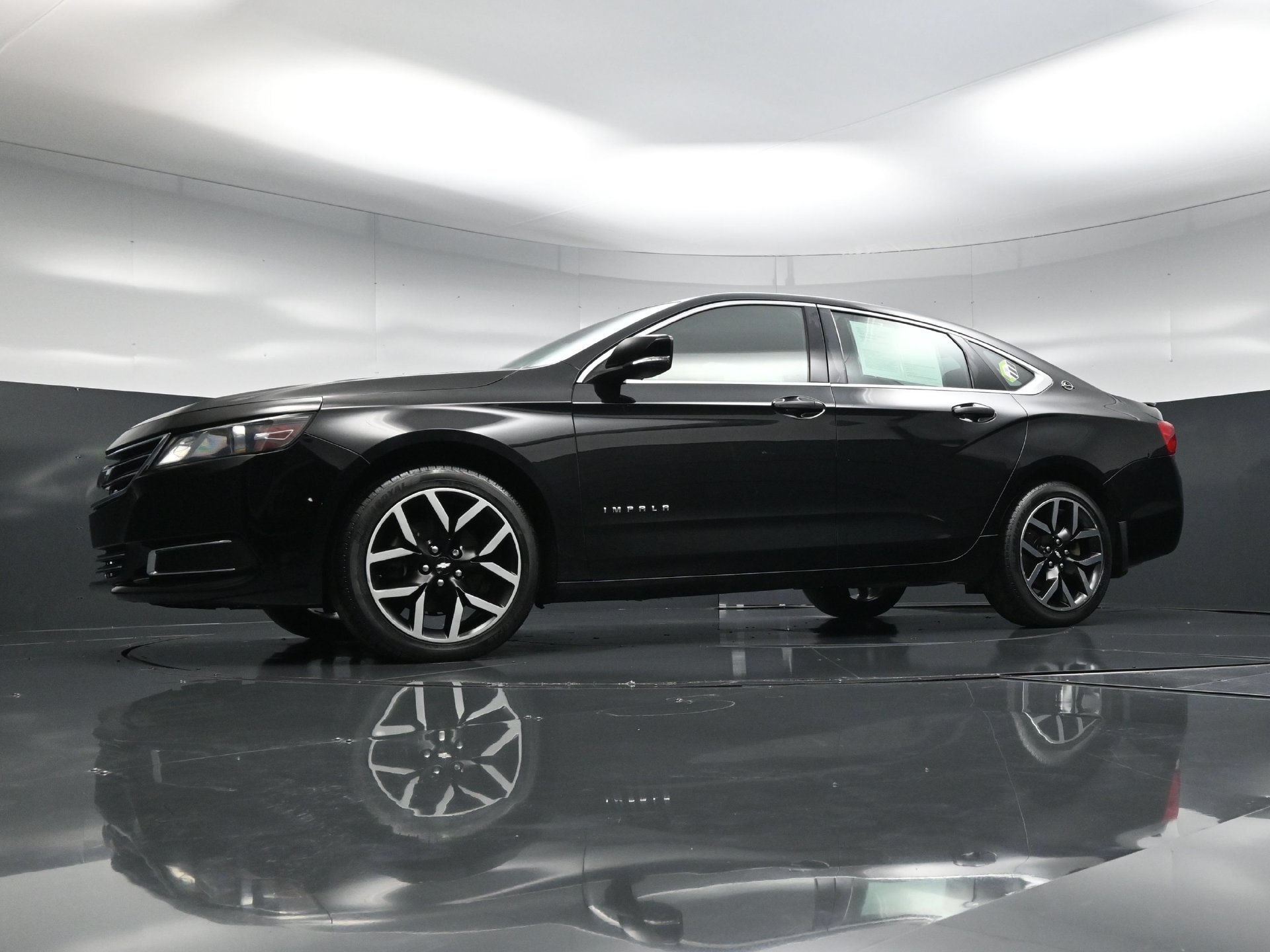 Used 2017 Chevrolet Impala LT FWD image 64