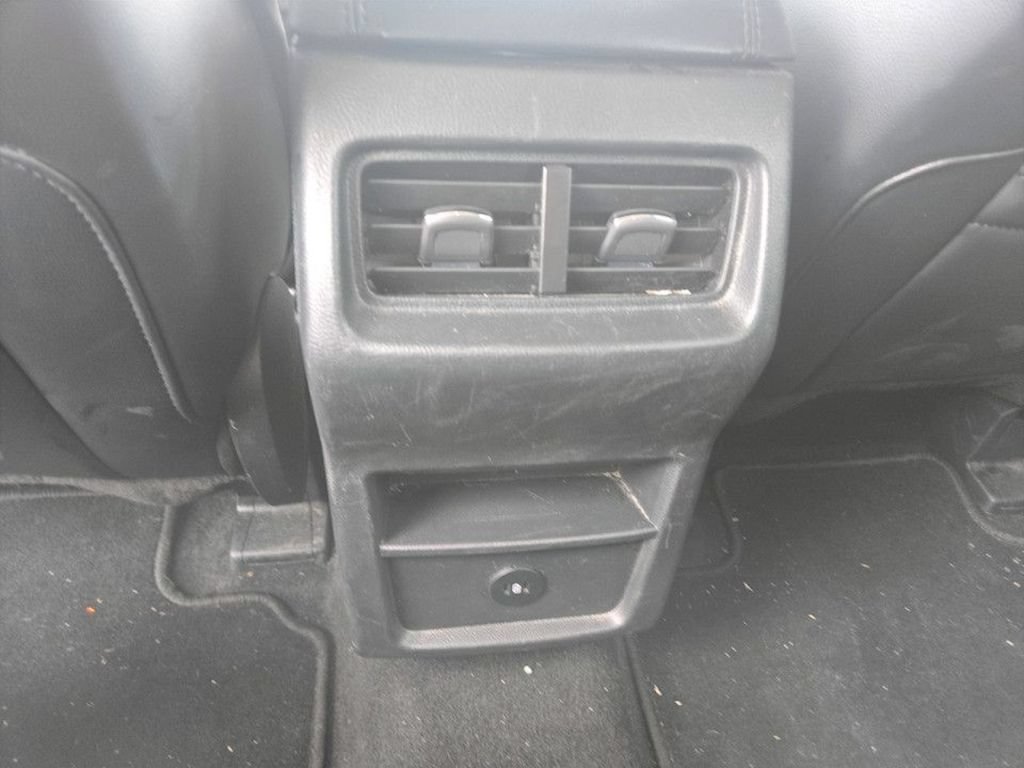 Used 2024 Ford Edge SEL AWD/4WD image 31