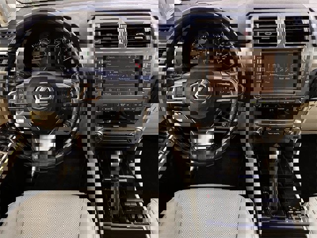 Used 2020 Lexus GX 460 Premium w/ Premium Package image 11