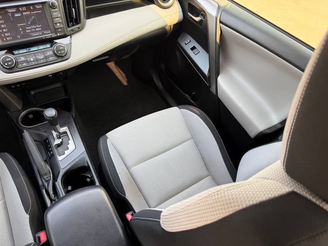 Used 2016 Toyota RAV4 XLE w/ Convenience Package AWD/4WD image 25