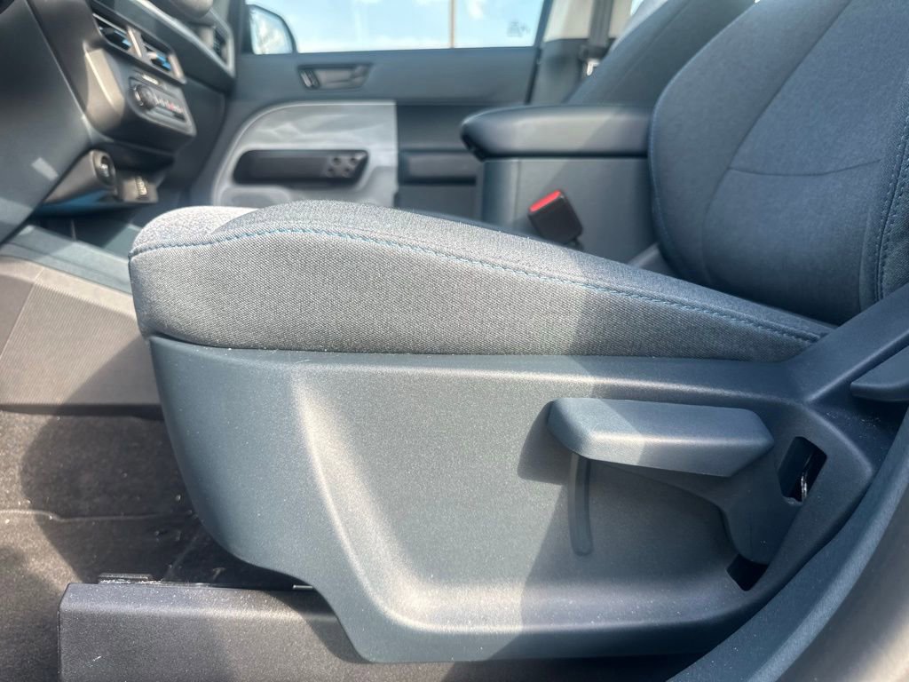 Used 2025 Ford Maverick XLT w/ Equipment Group 302A image 29