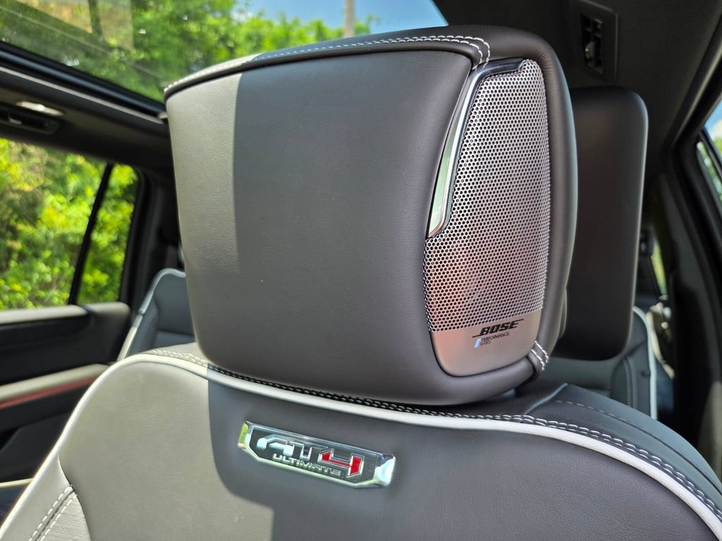 New 2026 GMC Yukon XL AT4 Ultimate AWD/4WD image 11