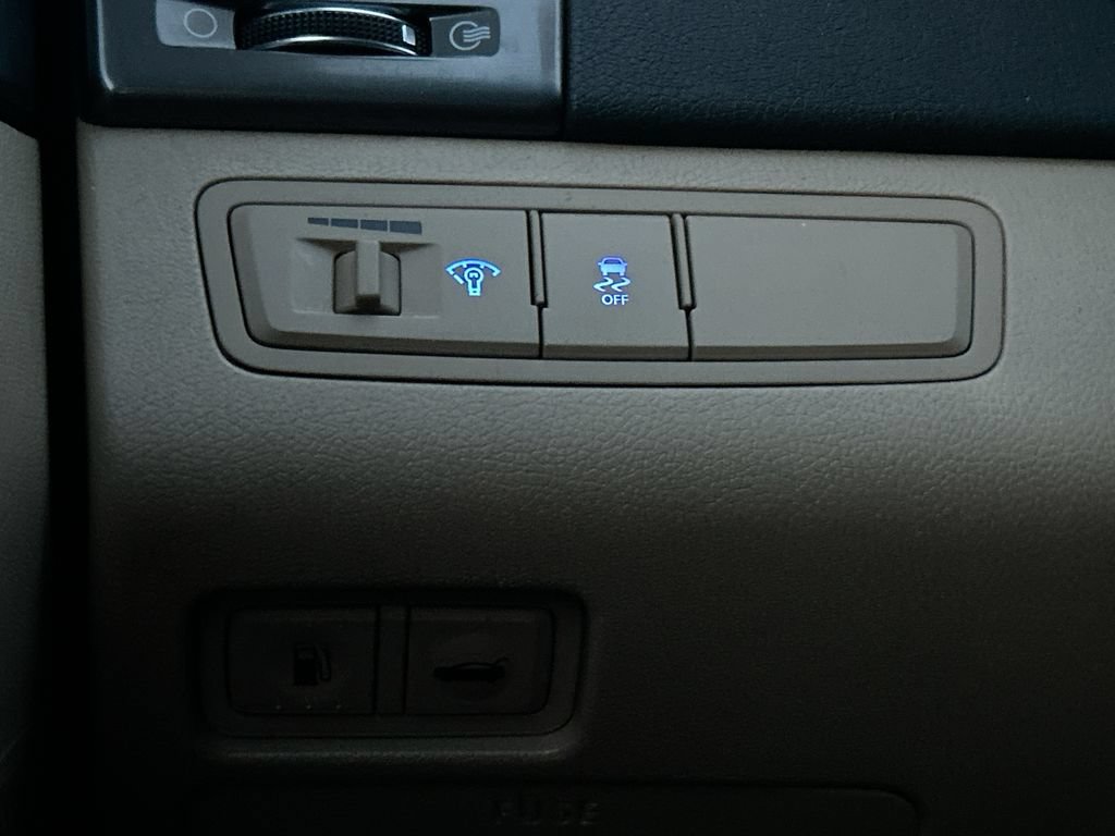 Used 2013 Hyundai Sonata Limited FWD image 14