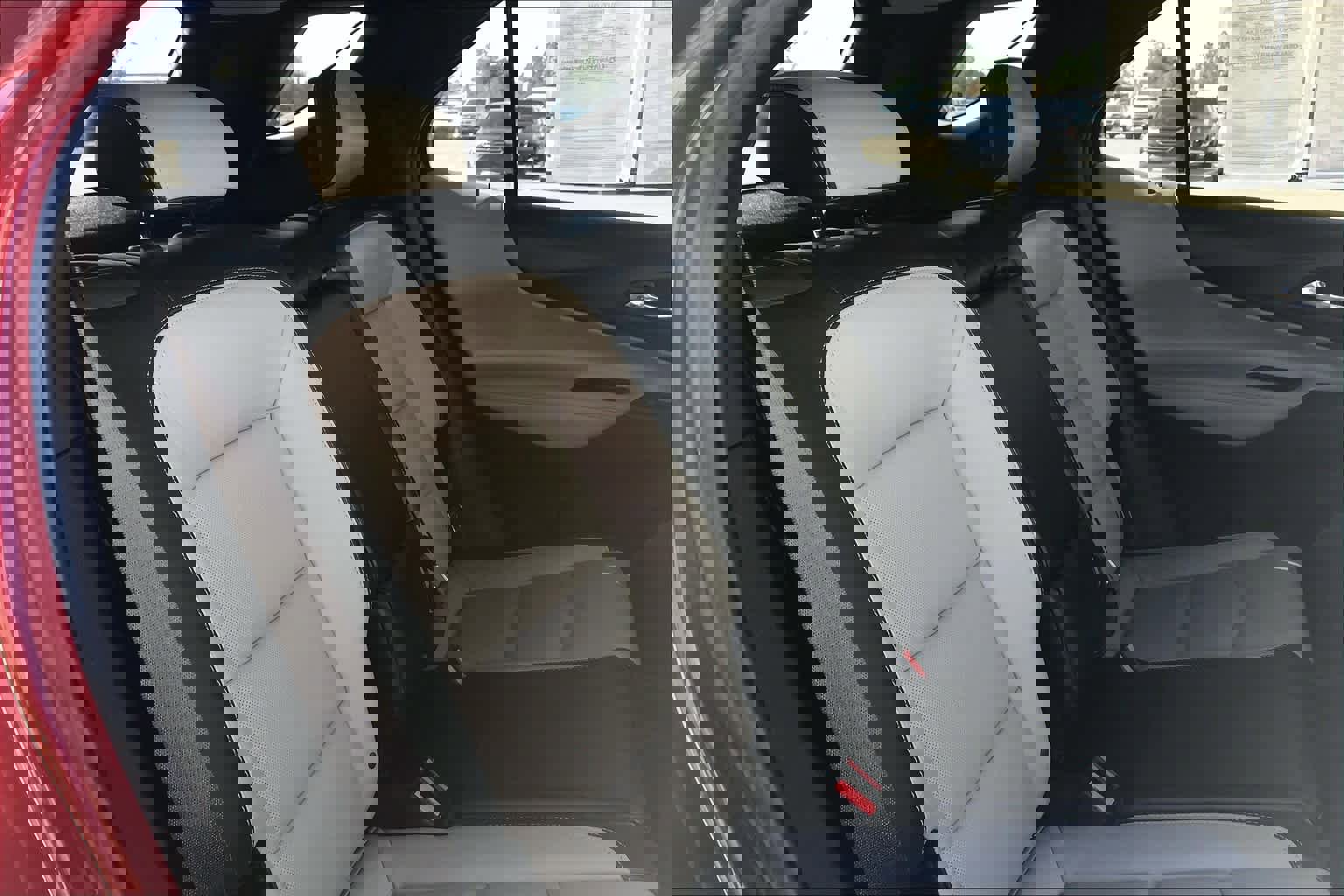 Used 2018 Chevrolet Equinox Premier image 19