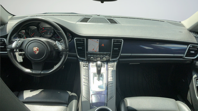 Used 2011 Porsche Panamera 4 AWD/4WD image 9