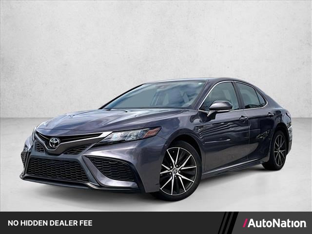 Used 2023 Toyota Camry SE FWD image 1