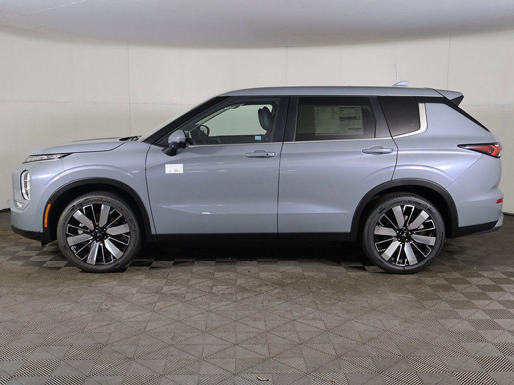 New 2026 Mitsubishi Outlander SE FWD image 19