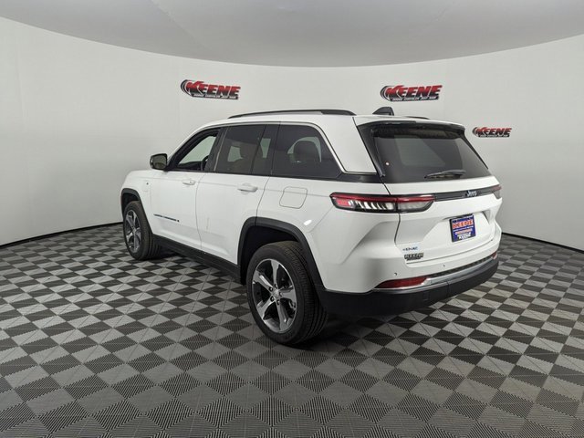 New 2024 Jeep Grand Cherokee Limited 4xe w/ Trailer Tow Package image 3