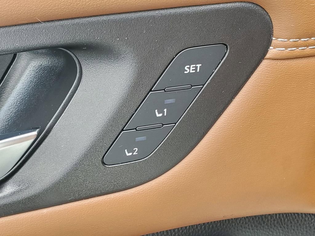 Used 2023 Nissan Pathfinder Platinum FWD image 21