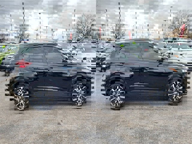 Certified 2024 Nissan Kicks SV image 3