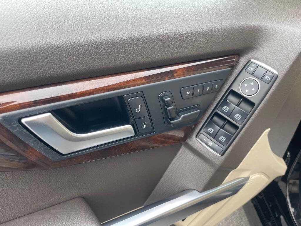 Used 2014 Mercedes-Benz GLK 350 4MATIC image 24