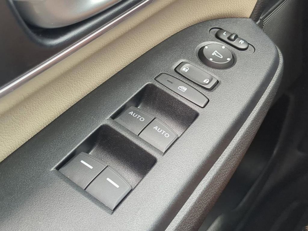 Used 2021 Honda CR-V EX-L image 20