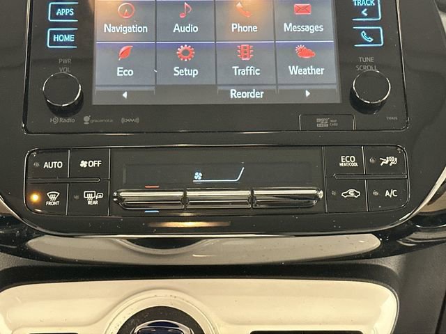 Used 2018 Toyota Prius Three w/ Advanced Technology Package image 16
