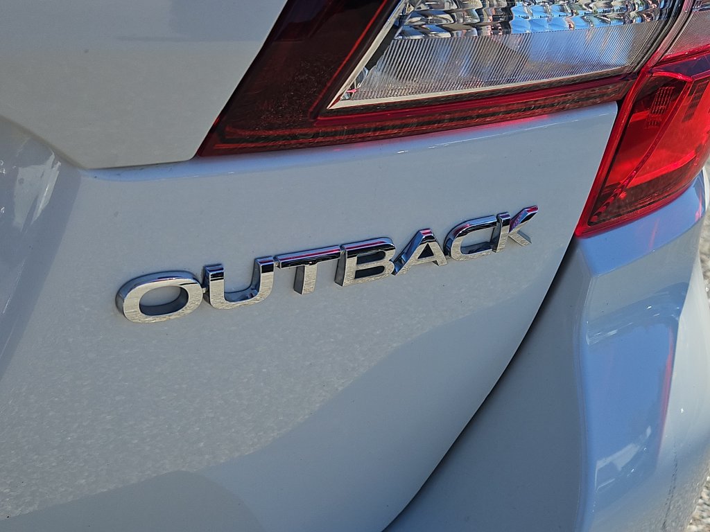 Used 2019 Subaru Outback 2.5i Limited AWD/4WD image 12