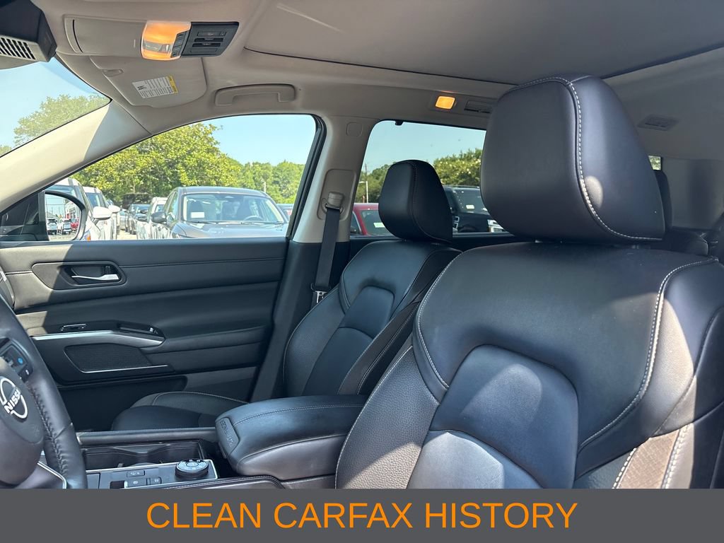 Used 2023 Nissan Pathfinder SL w/ SL Premium Package AWD/4WD image 4