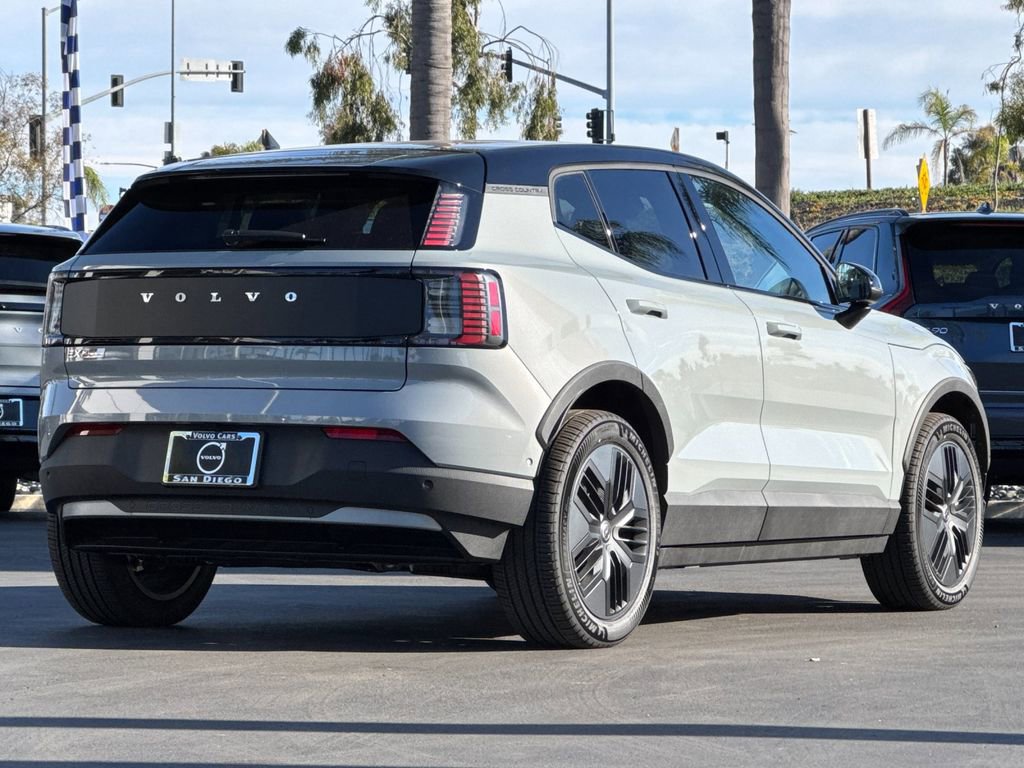 New 2026 Volvo EX30 Cross Country Ultra w/ Protection Package AWD/4WD image 5