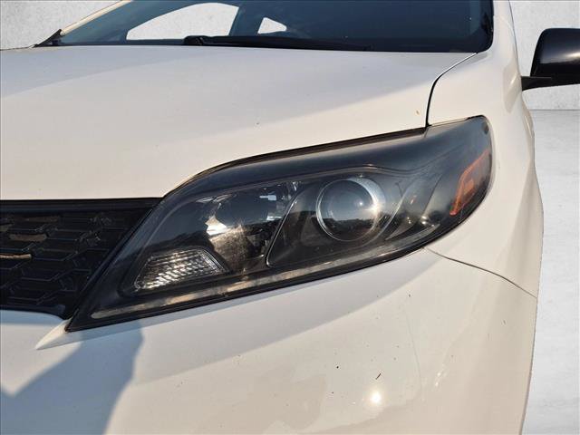 Used 2020 Toyota Sienna SE w/ SE Preferred Package FWD image 29