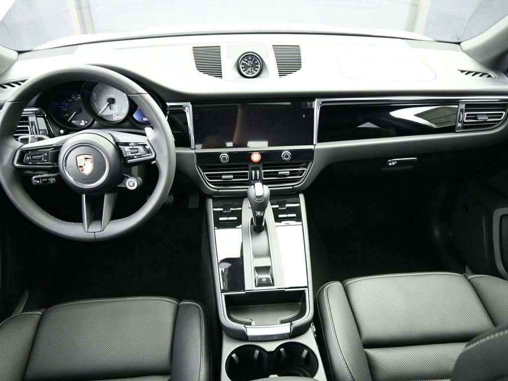 Certified 2026 Porsche Macan S image 23