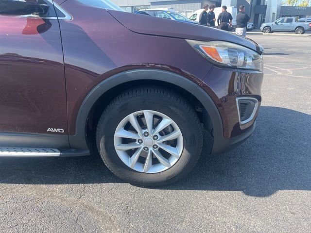 Used 2016 Kia Sorento LX image 5