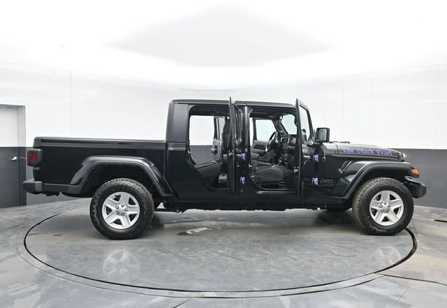 Used 2022 Jeep Gladiator Sport image 48