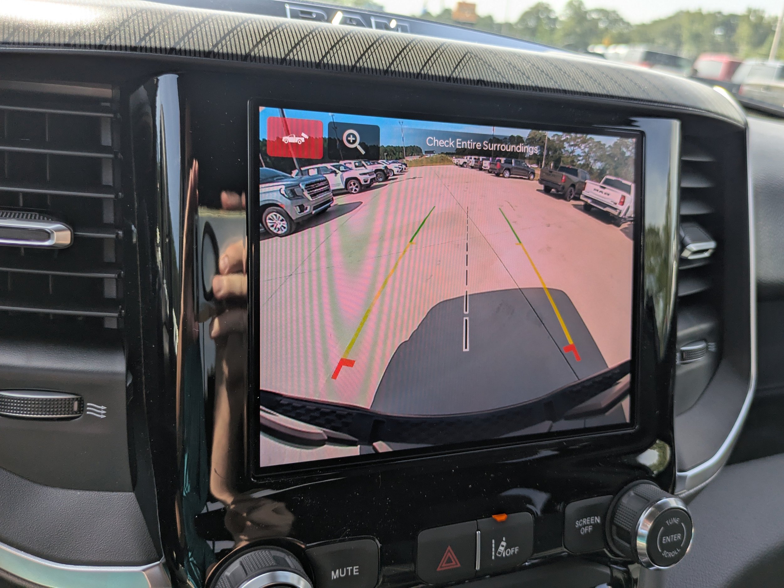 New 2026 RAM 1500 Express AWD/4WD image 14