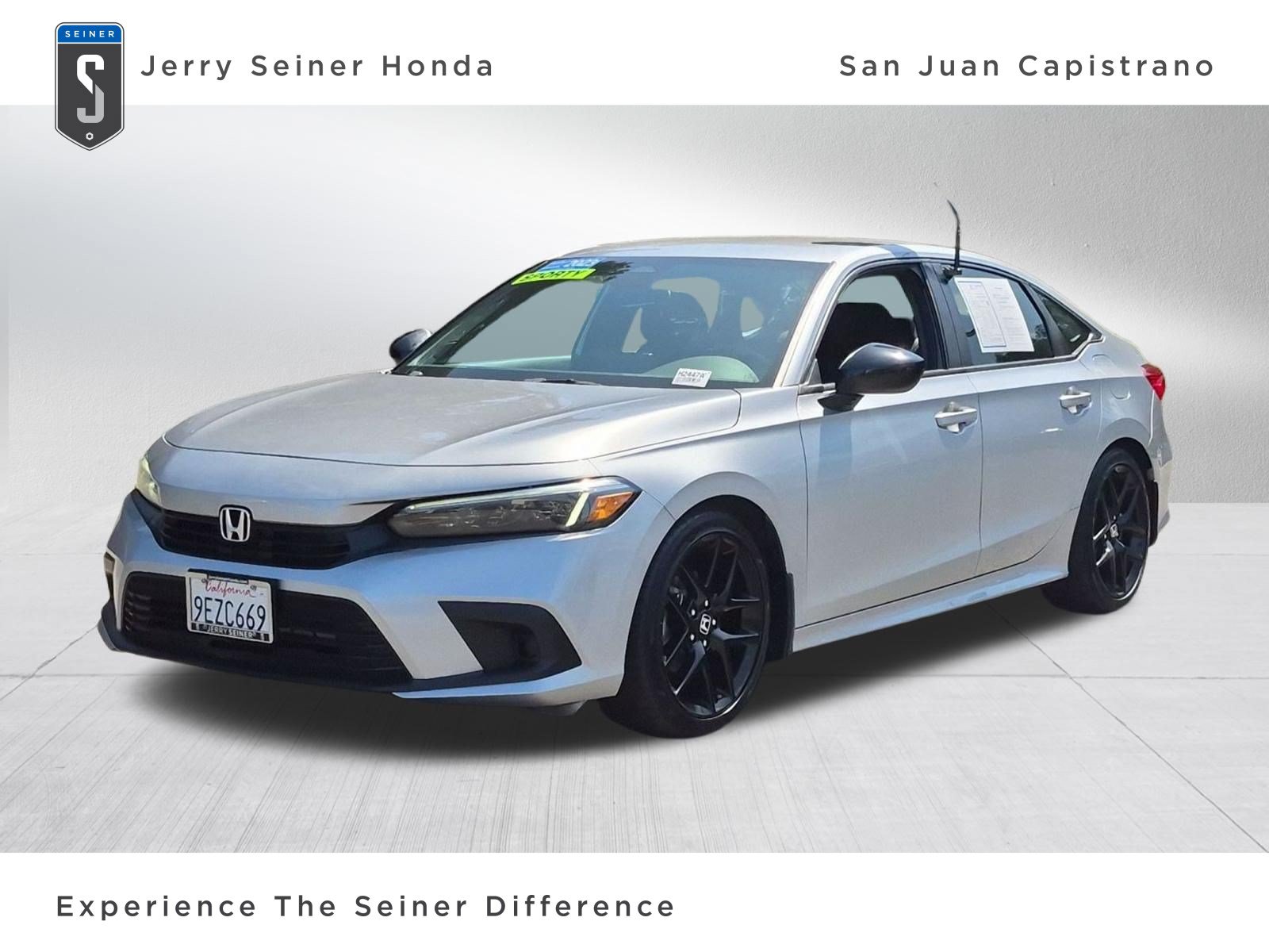 Used 2023 Honda Civic Sport image 1