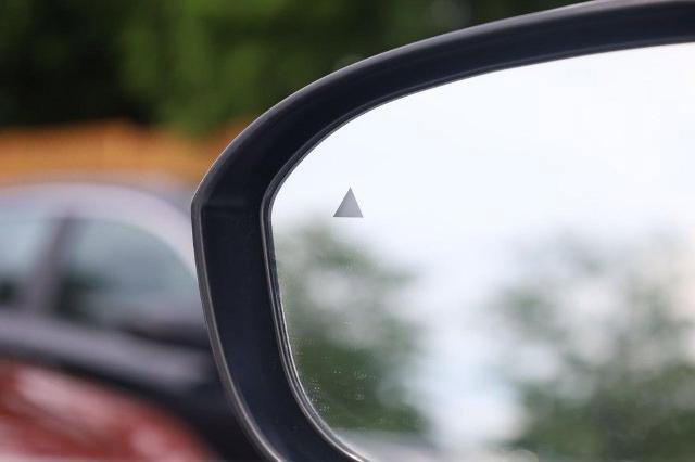 Used 2025 Mitsubishi Outlander AWD image 22