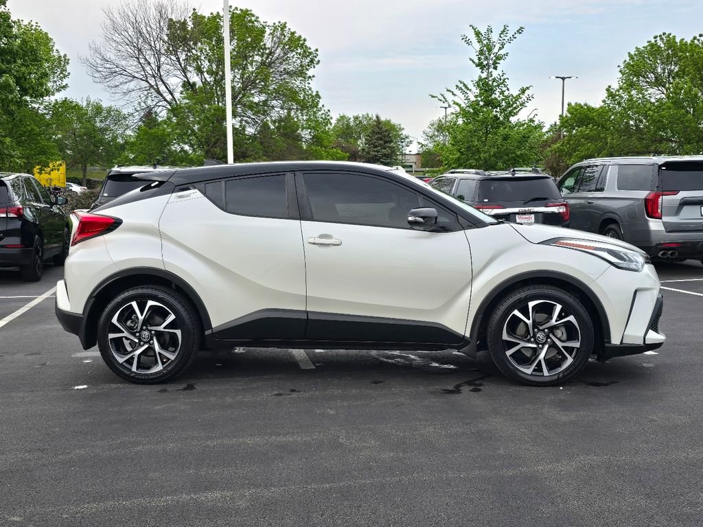 Used 2020 Toyota C-HR XLE FWD image 11