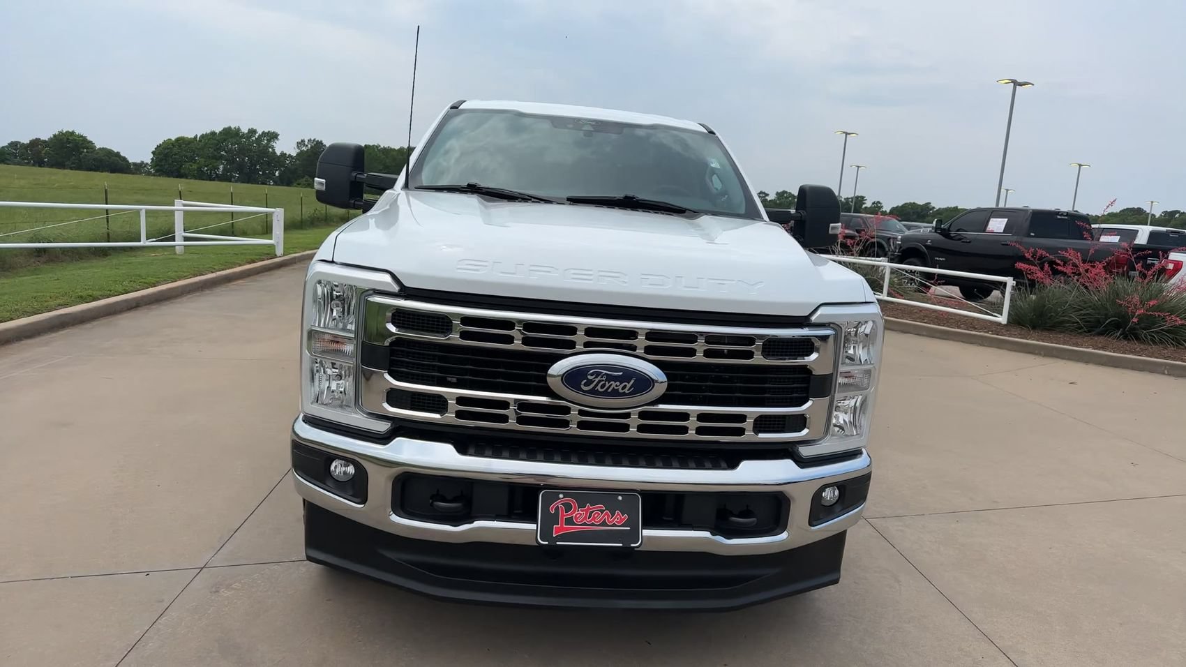 Used 2025 Ford F250 XLT AWD/4WD image 4