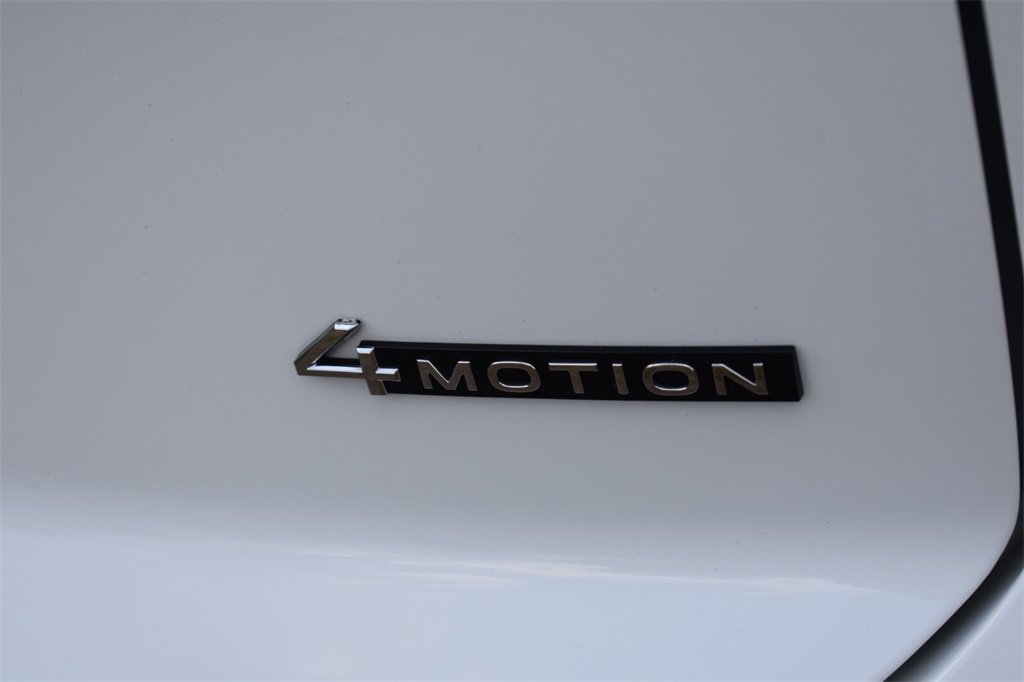 Used 2024 Volkswagen Atlas Cross Sport SE image 18