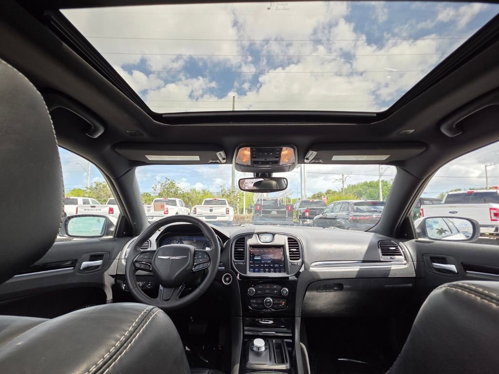 Used 2023 Chrysler 300 S image 19