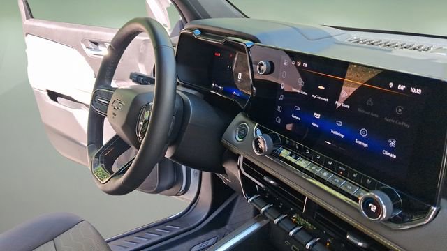 Used 2025 Chevrolet Colorado ZR2 AWD/4WD image 19