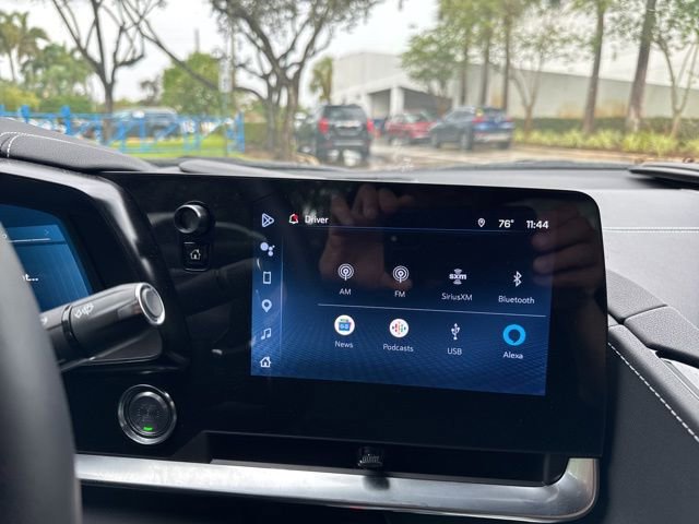 Used 2025 Chevrolet Corvette Z06 image 4