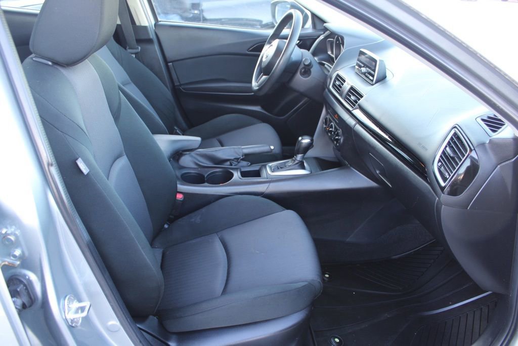 Used 2014 MAZDA MAZDA3 i Sport image 16