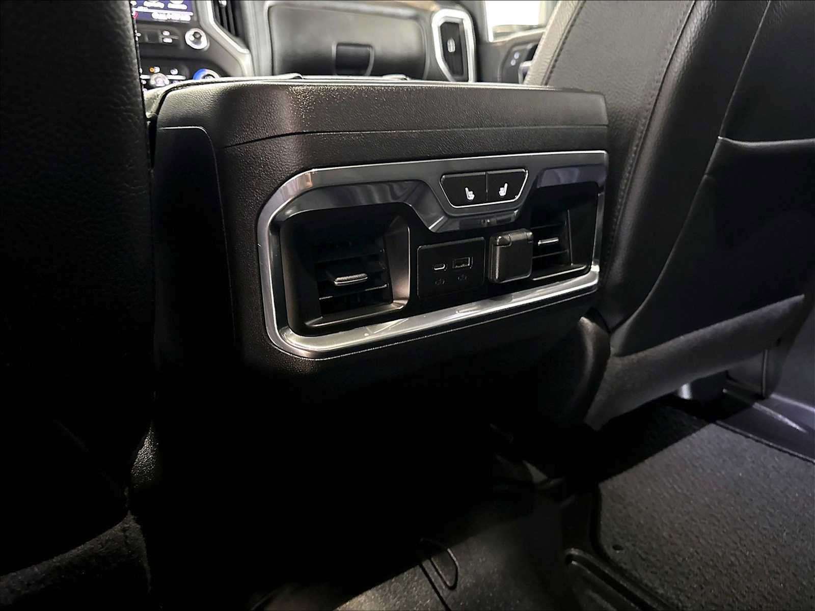 Used 2023 GMC Sierra 3500 Denali w/ Denali Ultimate Package AWD/4WD image 30