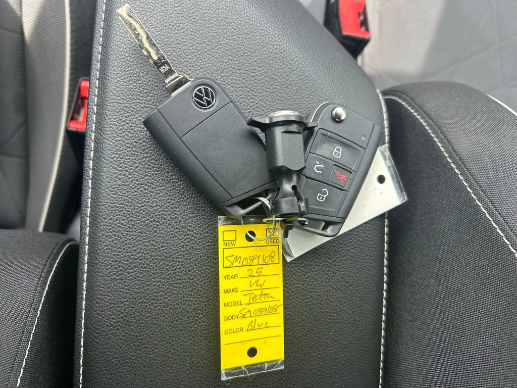 Used 2025 Volkswagen Jetta Sport image 59