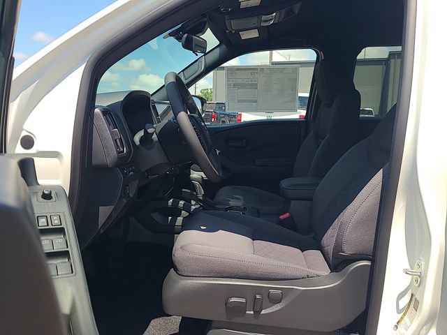 New 2026 Nissan Frontier SV w/ SV Convenience Package AWD/4WD image 11