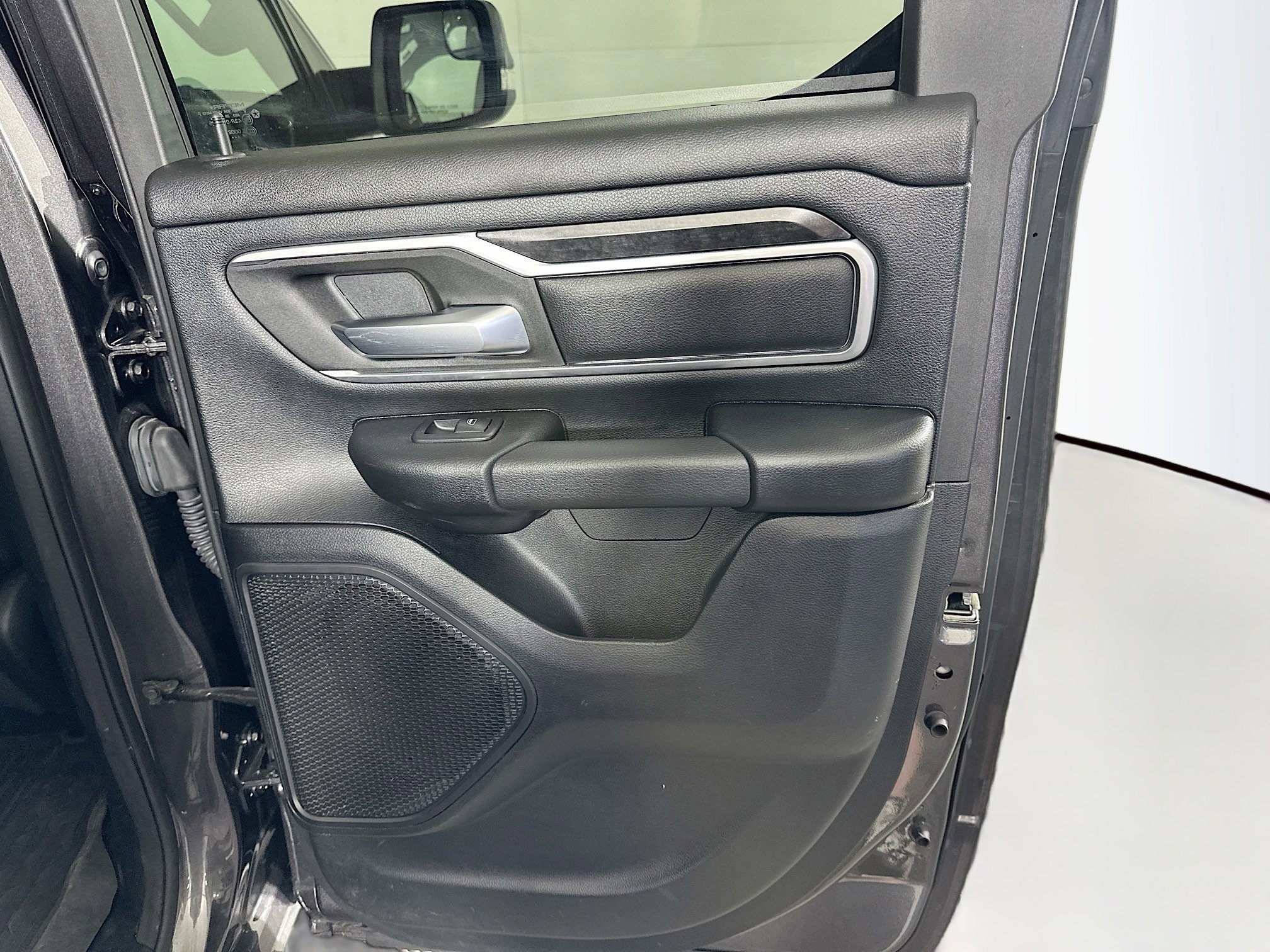 Used 2021 RAM 1500 Big Horn image 28