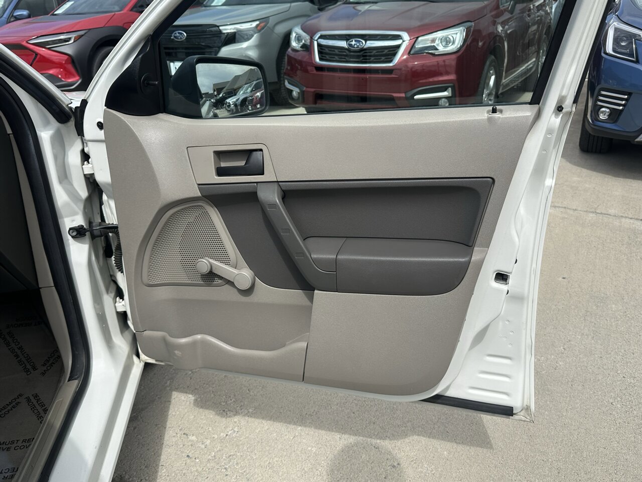 Used 2009 Ford Focus S FWD image 22