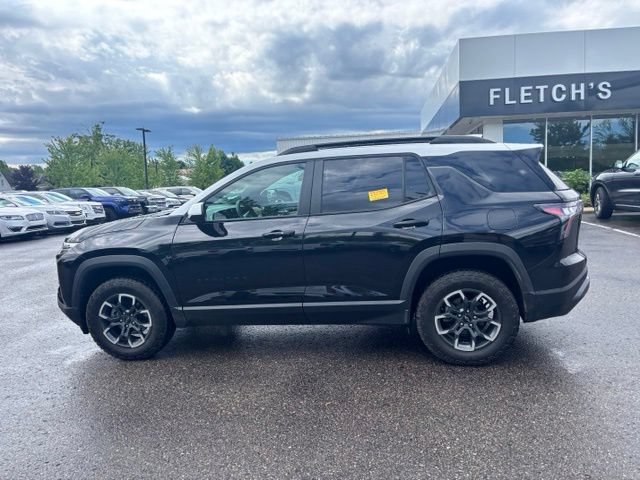 Used 2025 Chevrolet Equinox ACTIV w/ Safety and Technology Package AWD/4WD image 9