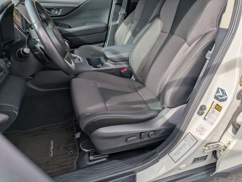 Used 2025 Subaru Outback Premium image 14