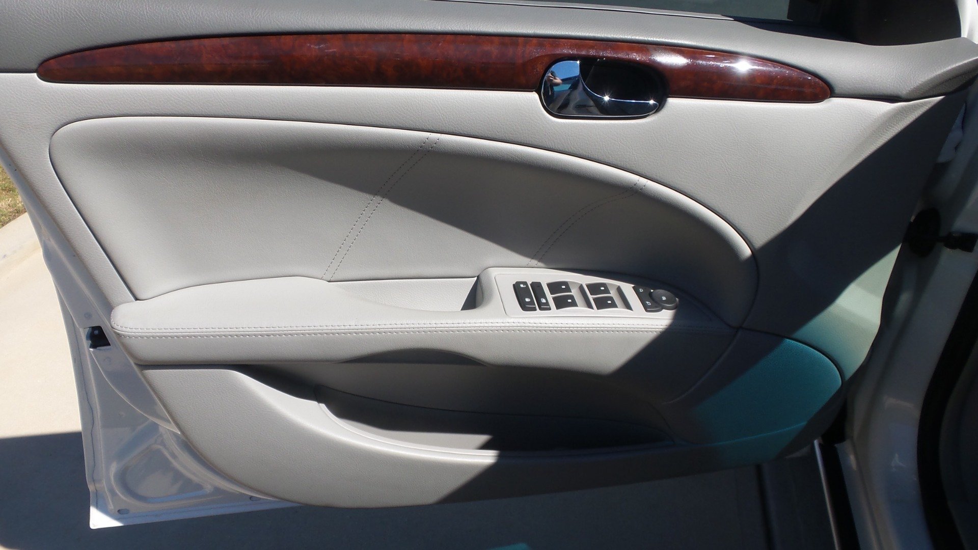 Used 2008 Buick Lucerne CX w/ Driver Confidence Package FWD image 21