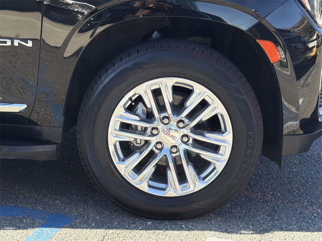 Used 2023 GMC Yukon SLT image 36