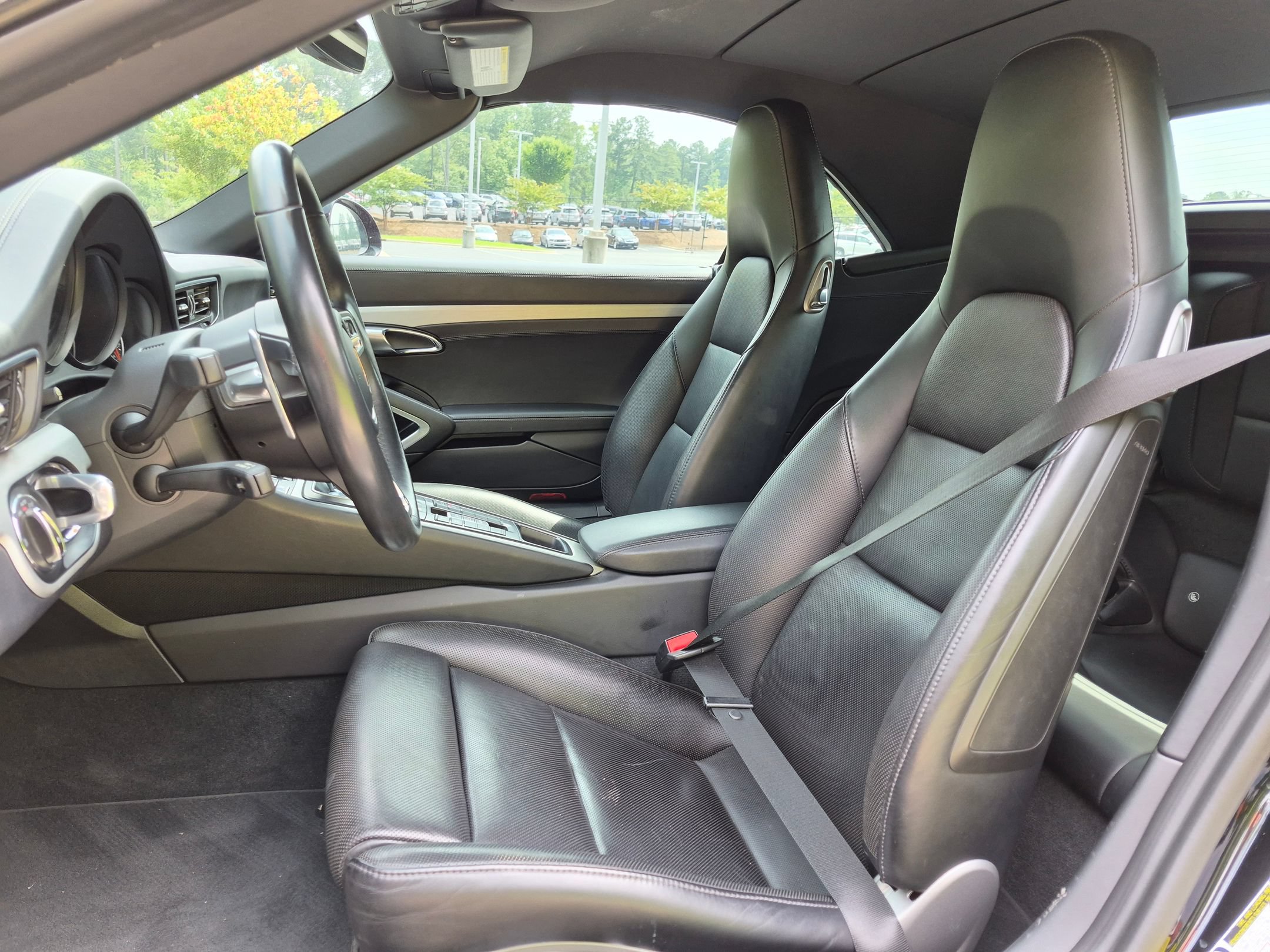 Certified 2018 Porsche 911 4 Cabriolet AWD/4WD image 5