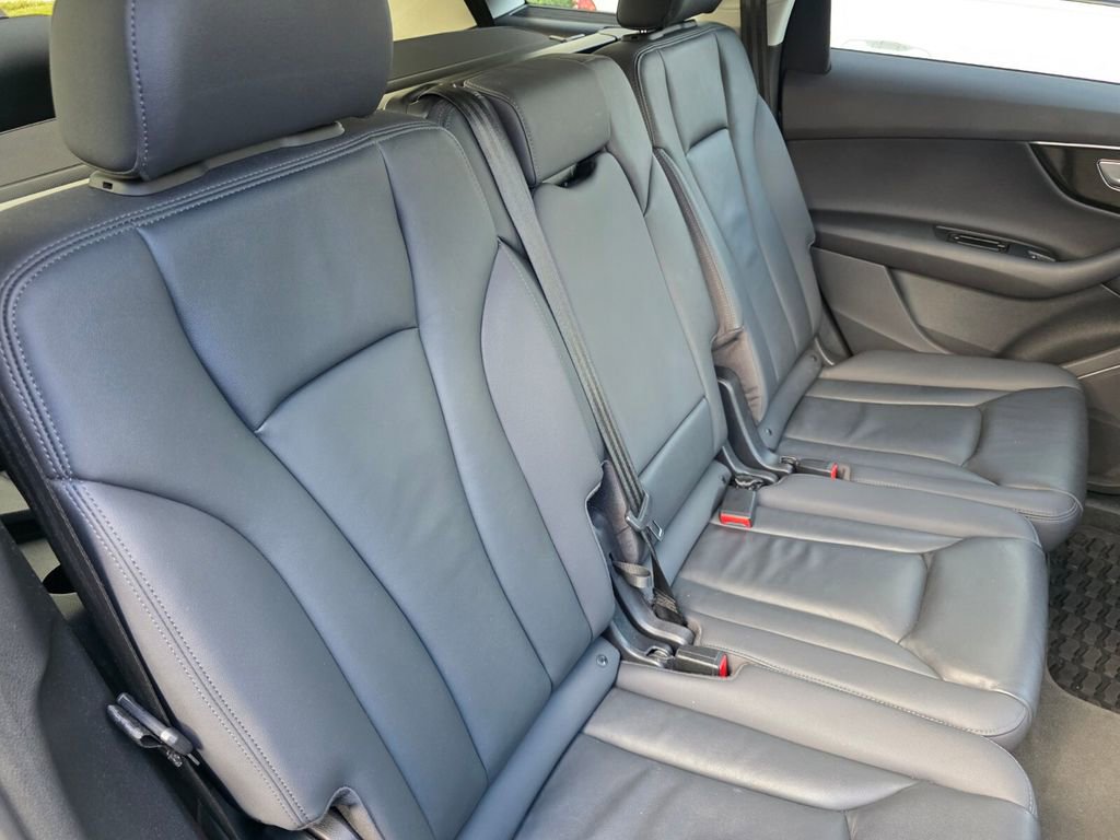 Used 2022 Audi Q7 3.0T Premium w/ Convenience Package image 27