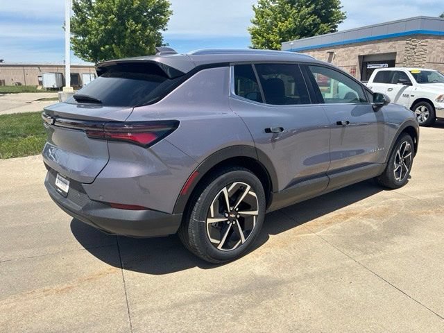 New 2026 Chevrolet Equinox EV LT AWD/4WD image 33
