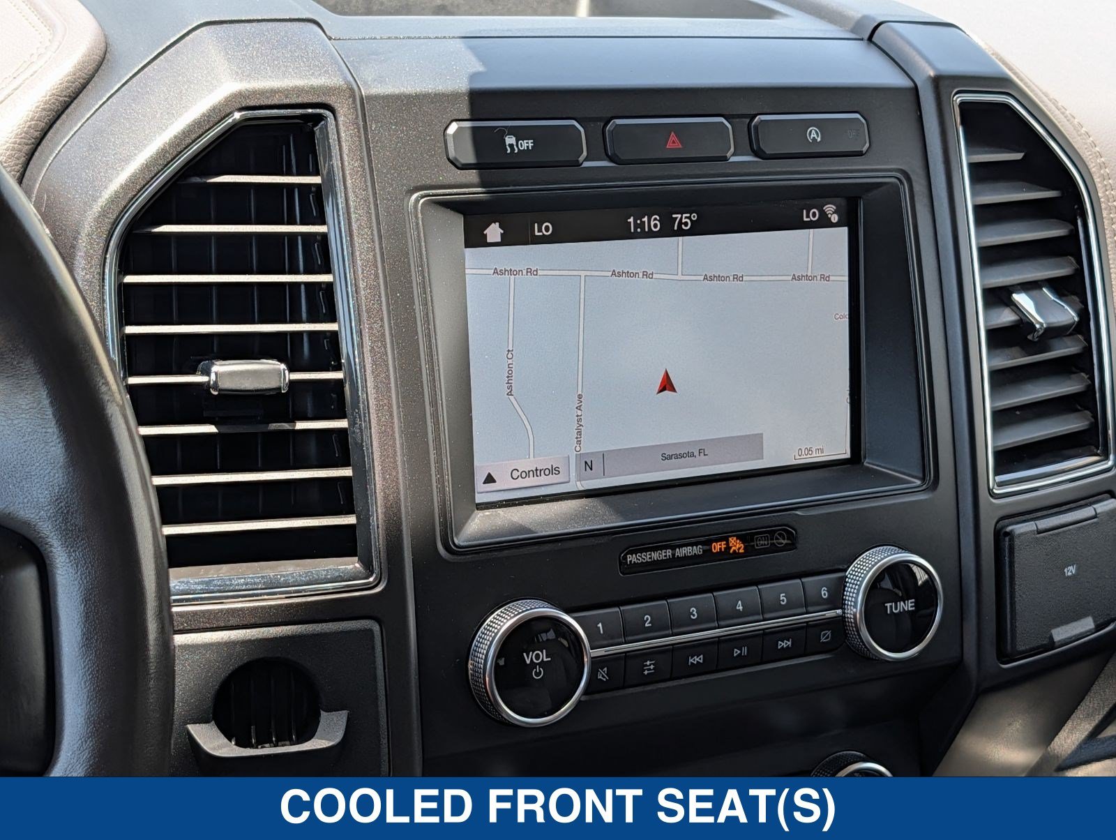 Used 2019 Ford Expedition Limited RWD image 31